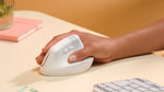 Mouse ratón vertical Logitech lift 6 botones 4000 dpi wireless inalámbrico blanco crudo
