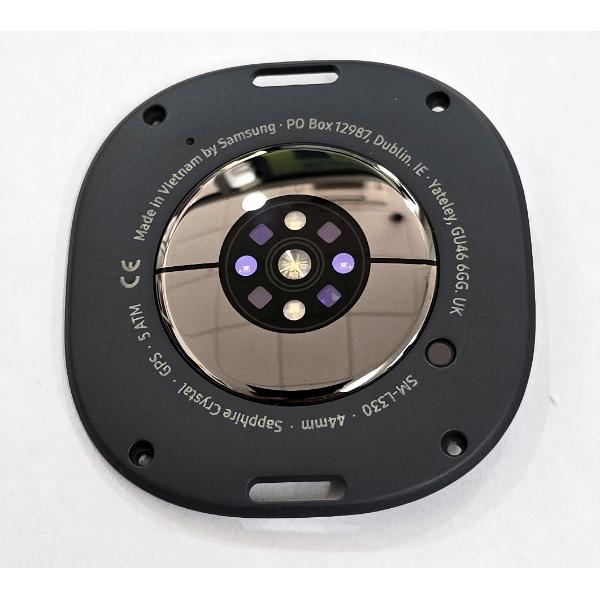 Tapa trasera o tapa bateria negra para Samsung Galaxy Watch 7 Ultra SM-L705 GH82-37640A Service Pack