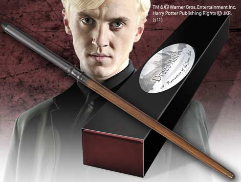 Replica the noble collection harry potter draco malfoy varita con caja y placa de identificación
