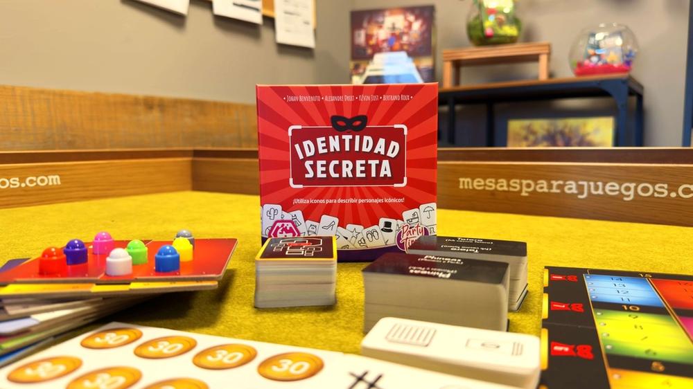 Juego de mesa identidad secreta mini