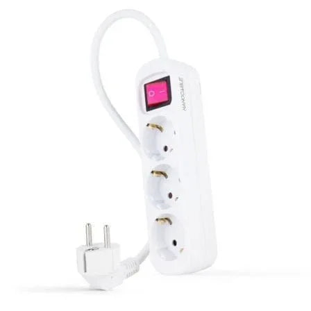Regleta con Interruptor Nanocable 10.38.0003/ 3 Tomas de Corriente/ Cable 1.4m/ Blanca - PixelPlaza