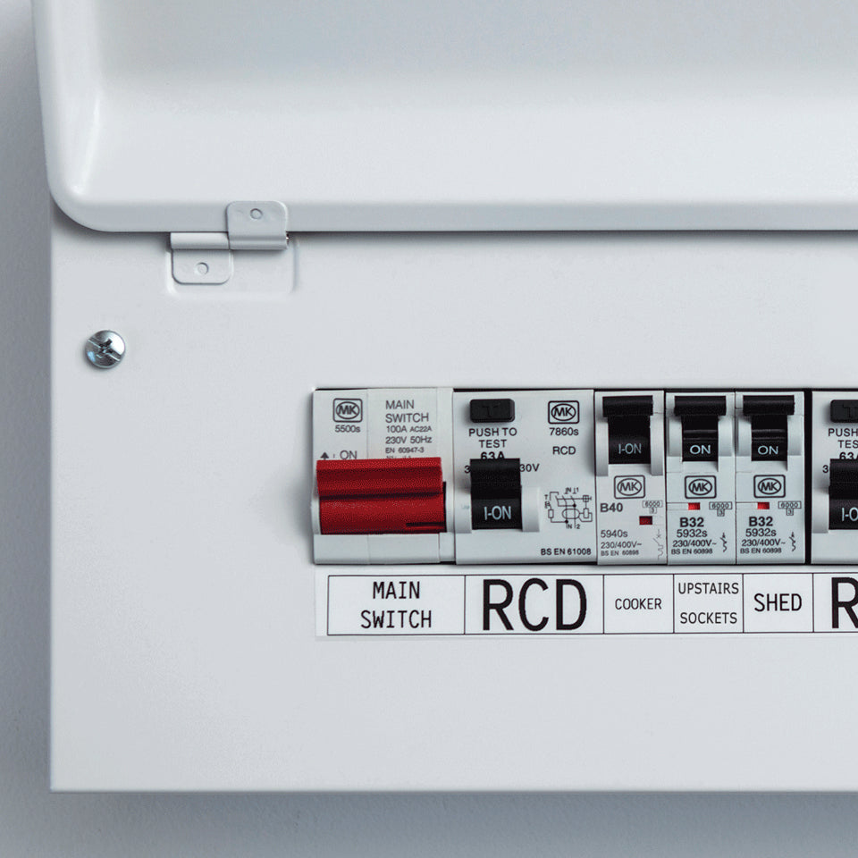 Rotuladora Brother pte310btvp lcd · teclado qwerty · teclado numerico