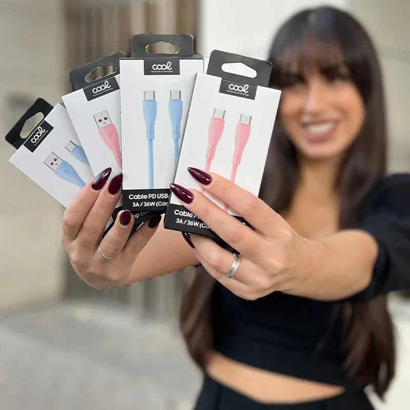 Cable USB COOL Silicona Universal Tipo C a Tipo C (1 metro) Celeste - PixelPlaza