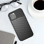 Carcasa COOL para iPhone 16 Pro Thunder Negro - PixelPlaza