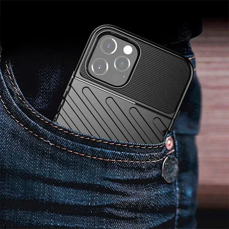 Carcasa COOL para iPhone 16 Thunder Negro - PixelPlaza