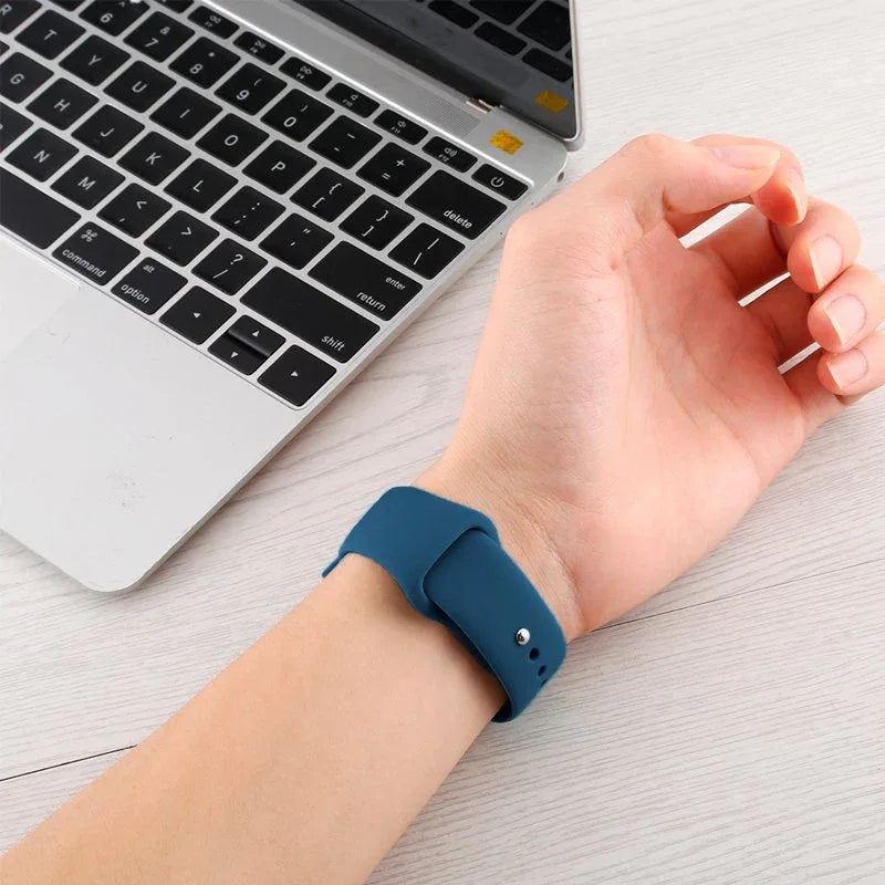 Correa COOL para Apple Watch Series 1 / 2 / 3 / 4 / 5 / 6 / 7 / 8 / 9 / SE (42 / 44 / 45 mm) Goma Azul - PixelPlaza