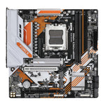 Placa Gigabyte b850m force wifi6e am5 mATX · 2x DDR5