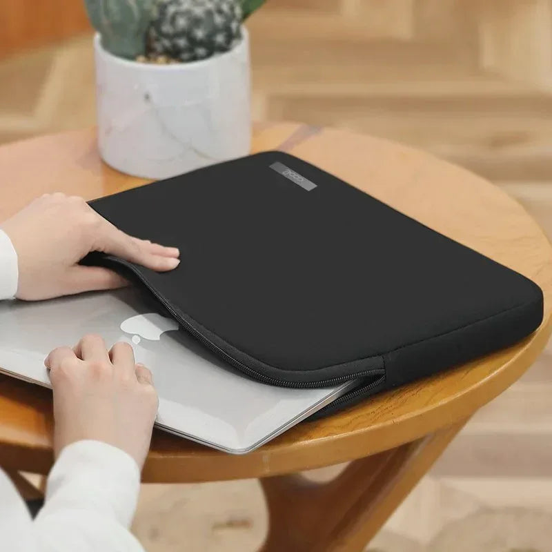 Funda Neopreno Ordenador Portátil / Tablet 12-13 Pulgadas COOL Negro - PixelPlaza