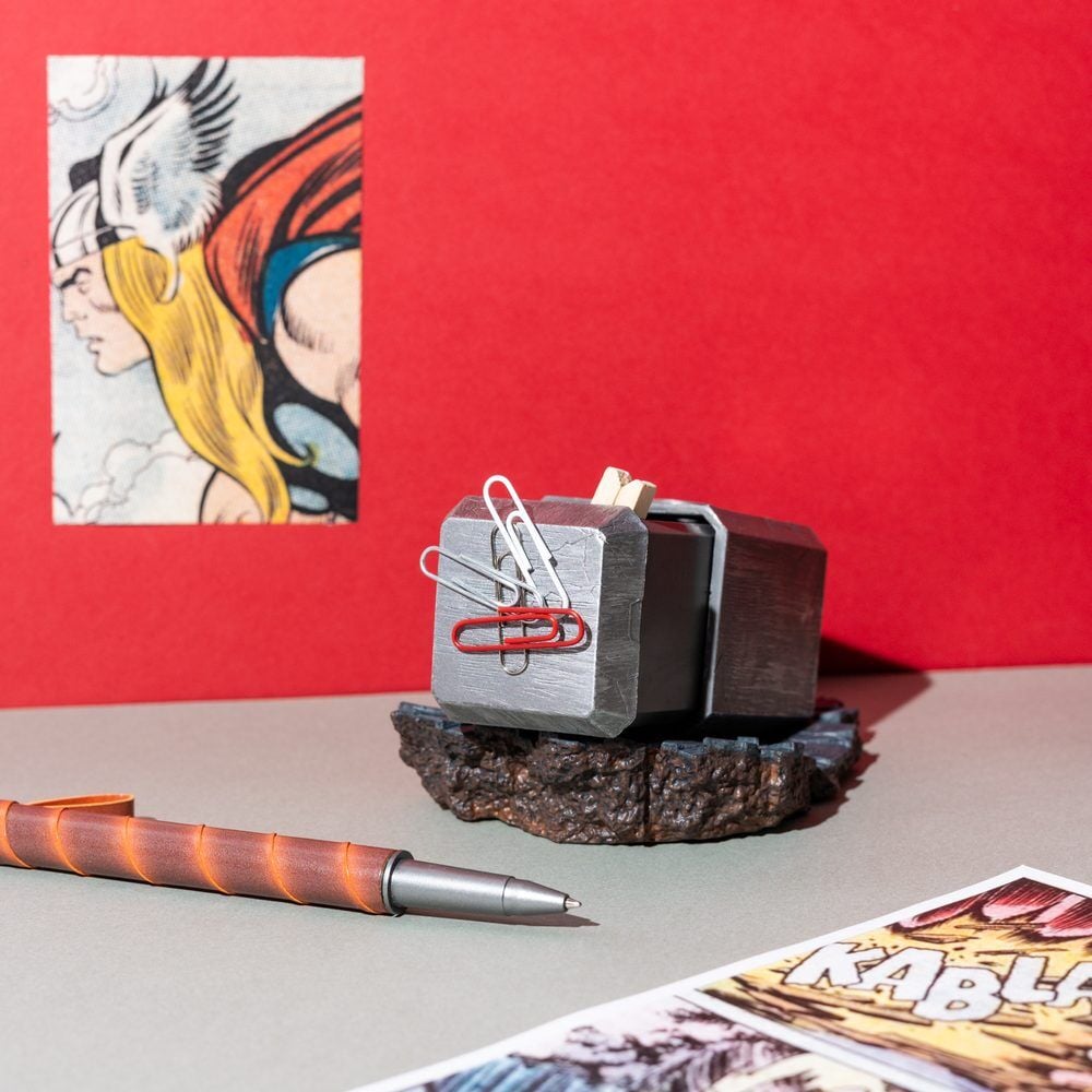 Boligrafo y soporte Martillo Thor Marvel