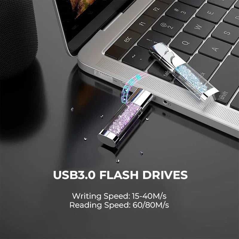 Pen Drive USB x64 GB 3.0 COOL Crystal Blanco - PixelPlaza
