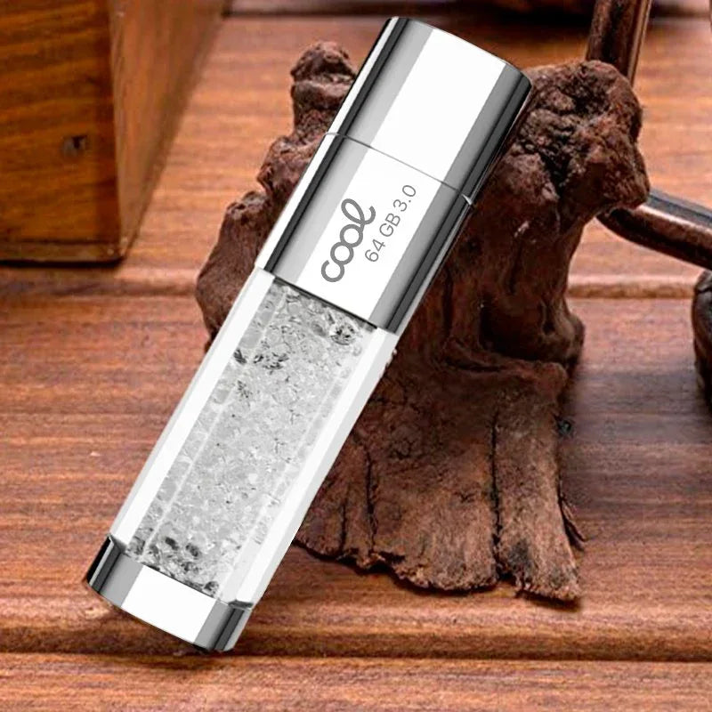 Pen Drive USB x64 GB 3.0 COOL Crystal Blanco - PixelPlaza